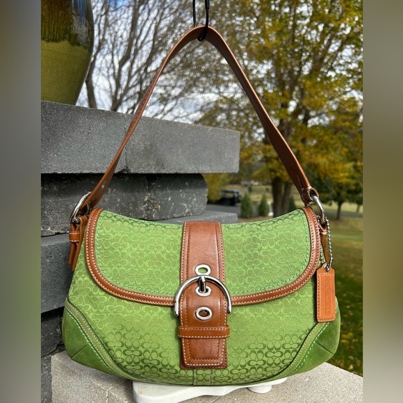 Coach Signature Soho Hobo Shoulder Purse Lime Green F10926 Rare EUC - Picture 1 of 15